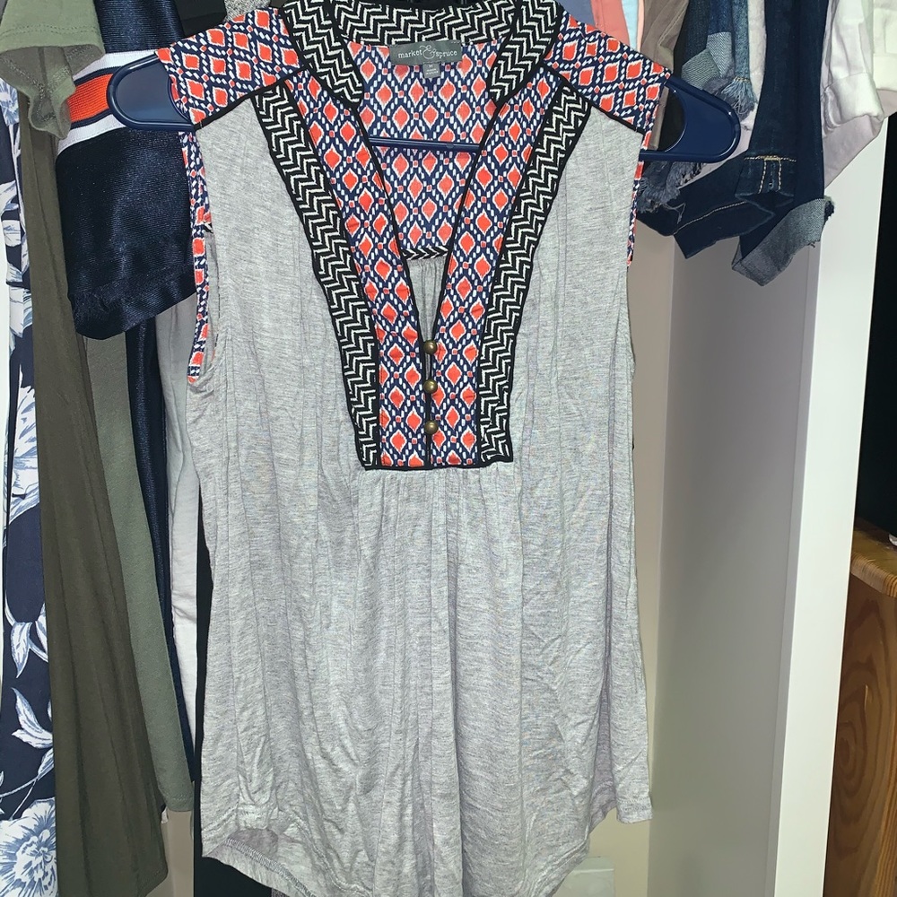 V-neck tank top